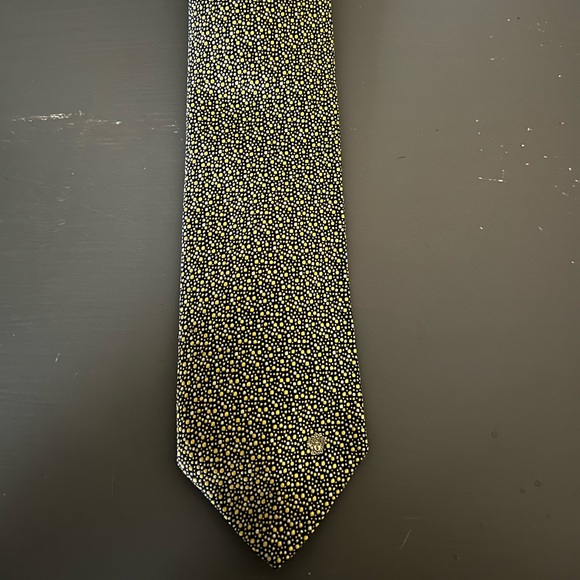 Mens Versace tie. - Picture 2 of 4